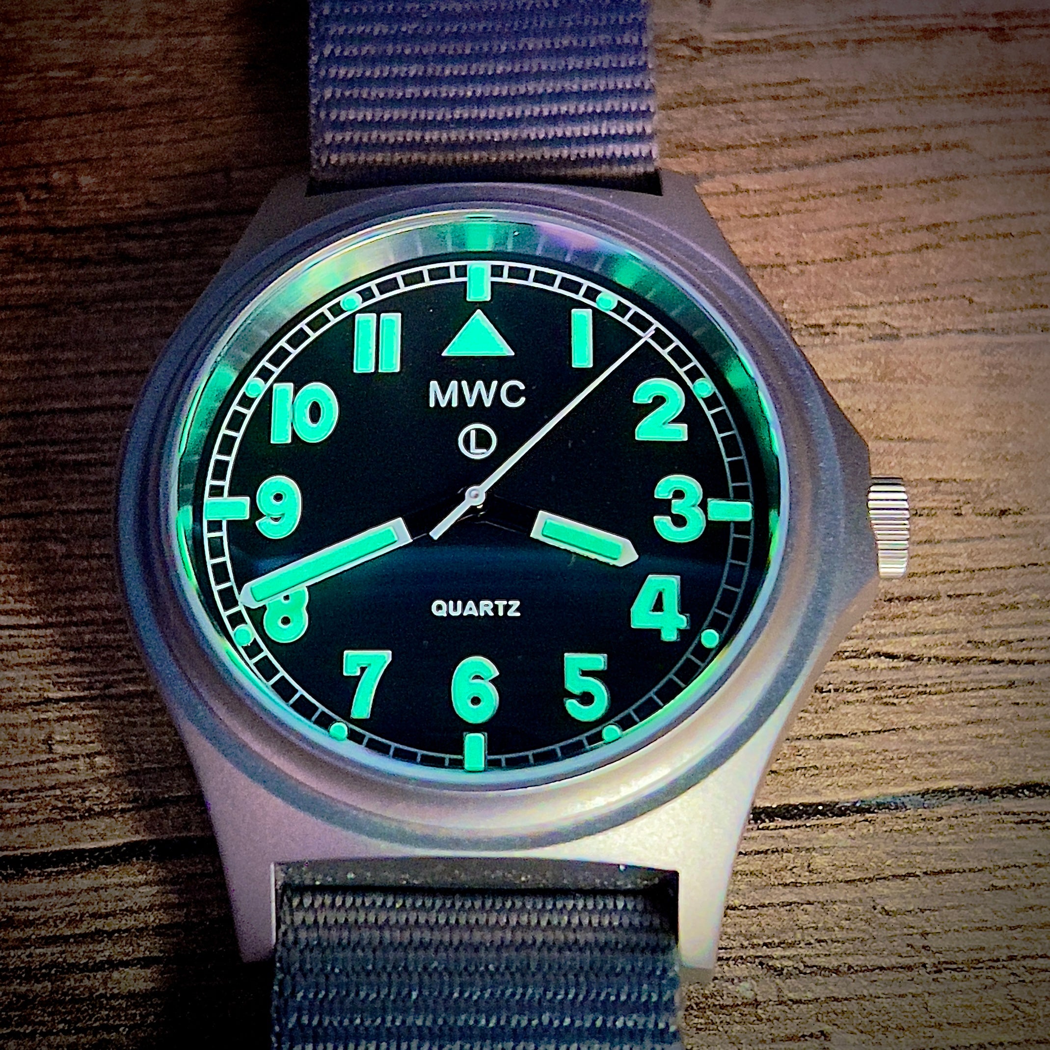 MWC G10 100m / 330ft Water resistant Search and Rescue (SAR) Stainless Steel Military Watch with Sapphire Crystal - NATO Stock Number: NSN 6645-99-472-3228