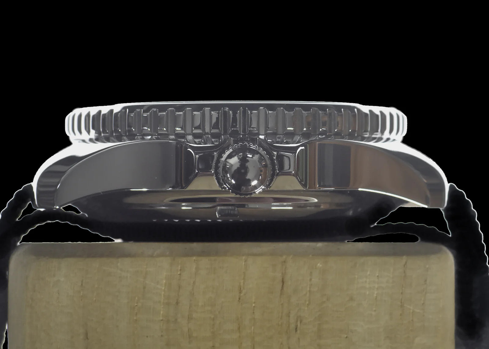 Remake of the 2001 MWC Stainless Steel Quartz Military Diver – Built to the Original Specification