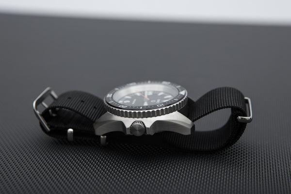 MWC Heavy Duty 300m Military Divers Watch in Stainless Steel Case (Quartz) with Sapphire Crystal and Ceramic Bezel