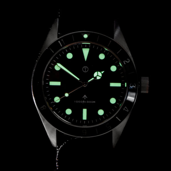 MWC Classic 1960s Pattern Divers Watch with Luminova Luminous Paint and a Hybrid Mechanical/Quartz Movement