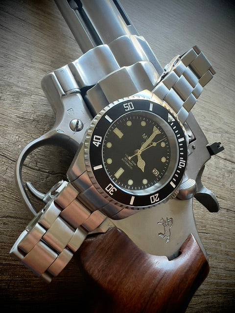 MWC Professional Military Diver 300m – Swiss Sellita SW200 Automatic, Sapphire Crystal, Ceramic Bezel & Steel Bracelet